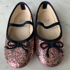 Size 8 glitter toddler girls flats from baby GAP!